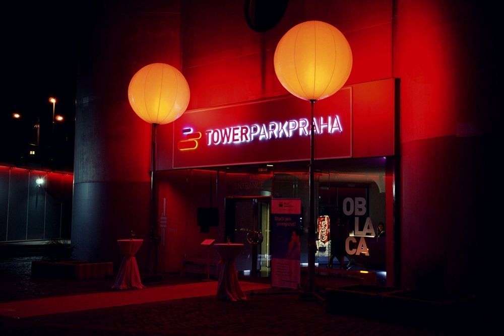 One Room Hotel Praha Bagian luar foto
